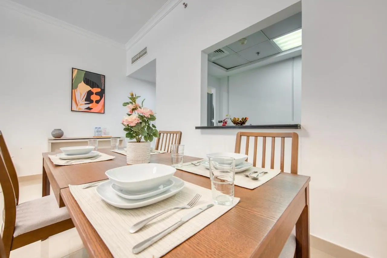 Pool View 2 Bedrooms Apartments At Plaza Residences Dubai 0*,
